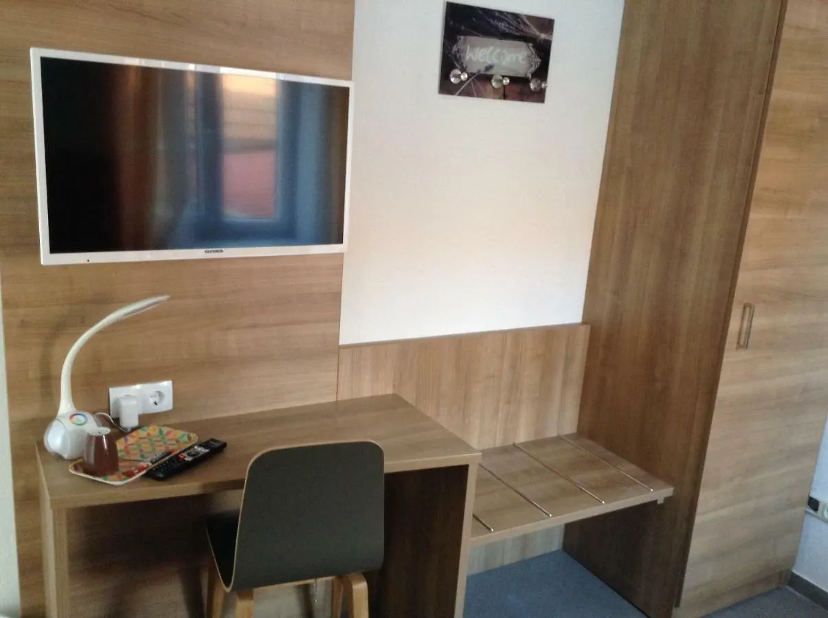 Bed & Breakfast Landhotel Mueller Im Donautal Tapfheim Germany
